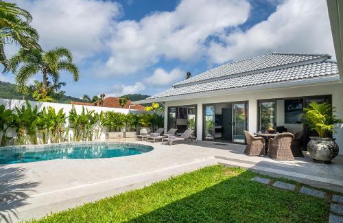 Rawai Villa | Villa Ayan, Amazing Pool, 2 bedrooms Near Nai harn Beach