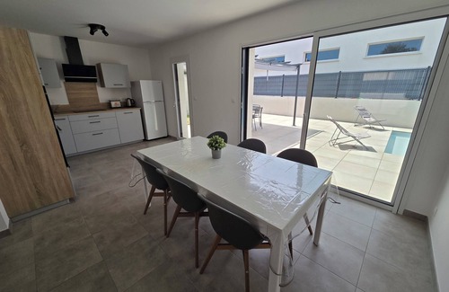 Saint-Jean-de-Monts Villa | Villa Azur: Modern & Private Pool!