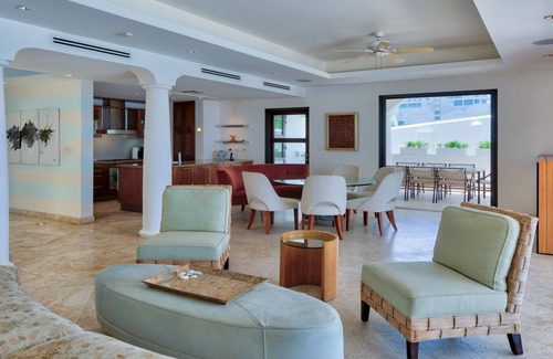 Maho Villa | Villa Bahari by Fantasia Villas