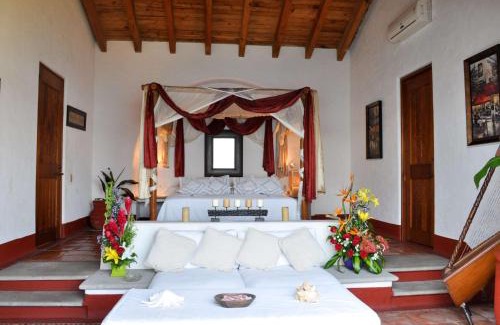 Zihuatanejo Villa | Villa Bahia at StayPV
