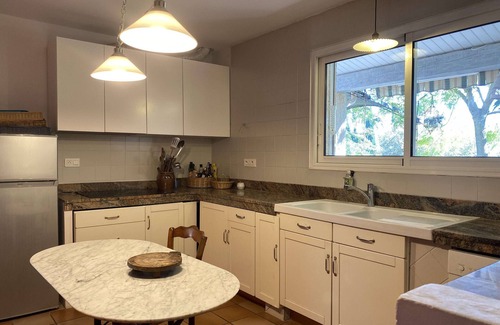 Balaruc-les-Bains Villa | Villa Balaruc-les-Bains, 6 bedrooms, 12 persons