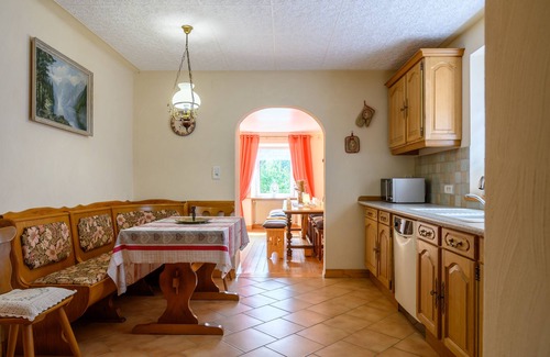 Sondernach Villa | Villa 'Balboa' with Wi-Fi and Air Conditioning