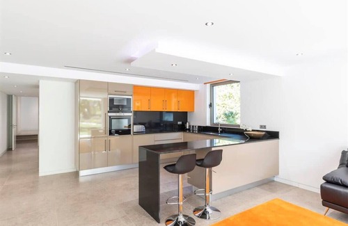 Almancil Villa | Villa Bama Palm - Overlooking the fairway of the Quinta do Lago golf course