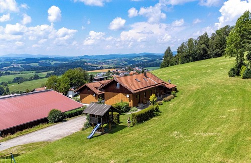 Waldkirchen House | Villa Bambi - Holiday apartment for families