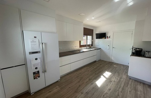Cabrils House | VILLA BARCELONA. Private pool and near to the beach.