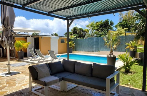 Gourbeyre House | Villa bassin bleu