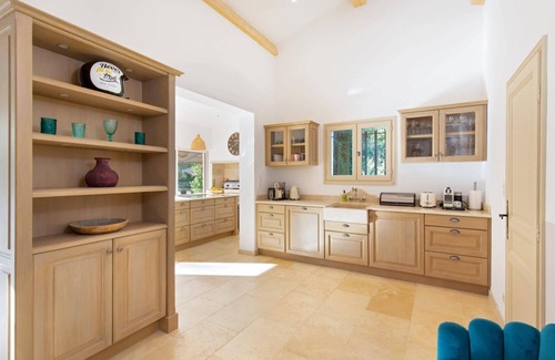 Mons Villa | Villa Beauregard by Villa Plus