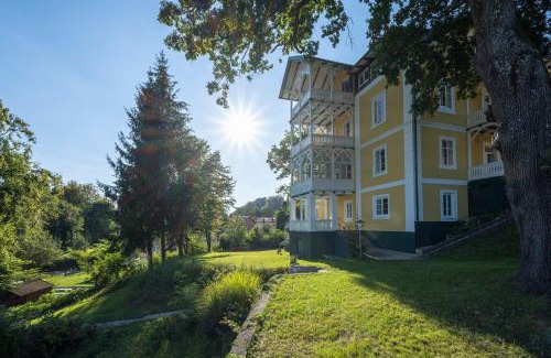 Poertschach am Woerthersee House | Villa Bella Vista - Apartment Green
