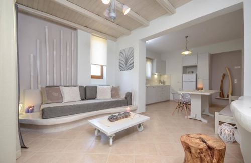Glinado House | Villa Bella Vista 65M2 1Bedrm 1Bathrm Sea view from outdoor Tzacuzzi
