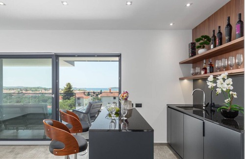 Fazana Villa | Villa Bellatrix in Fažana with beach front and sea view
