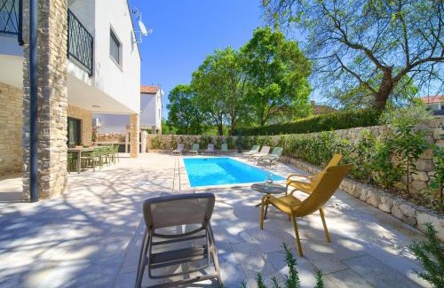 Moscenicka Draga Villa | VILLA - BELLISSIMA Malinska with private heated pool and table tennis - smart TV
