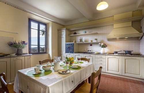 Vicopelago Villa | VILLA BELVEDERE FIORELLA-1600'S VILLA WITH PRIVATE POOL, WIFI AND PARKING