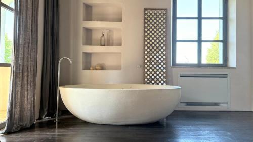 Buonconvento Villa | Villa Bergamotti with Pool, Comfort and View