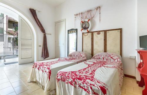 Porto Cesareo House | Villa Biancarosa by BarbarHouse