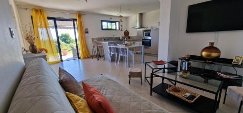 Penta-di-Casinca Apartment | Villa Bistinetti Rez de villa tout confort avec piscine