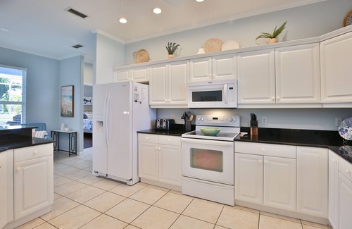 Heron's Watch House | Villa Blue Lagoon - Private Heated Pool & Less Than 10 Minutes to Anna Maria