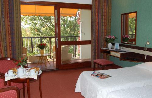 Greoux-les-Bains Hotel | Villa Borghese, The Originals Relais