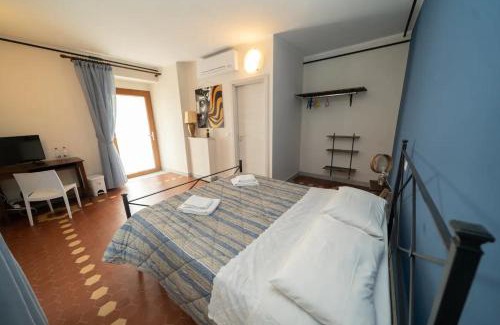 San Terenzo Monti House | Villa Borgo degli Artisti Exclusive