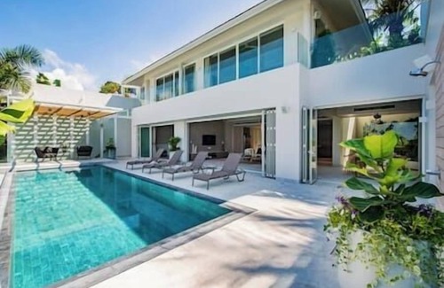 Cherngtalay Villa | Villa Borimas by Elite Havens