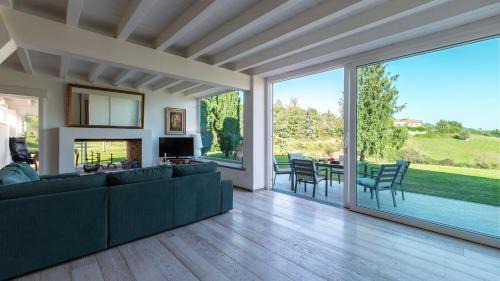 Campagnano di Roma Villa | VILLA BUBI 8&1, Emma Villas