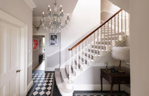 Broughty Ferry Villa | Villa by the Sea