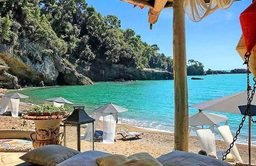 La Spezia Villa | VILLA BYRON Luxury Retreat w Pool, A /C, Free WiFi, Park near to CINQUE TERRE