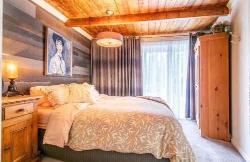 Saint-Nazaire-de-Dorchester House | Villa au toit rouge - Massif du Sud