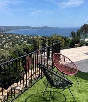Cavalaire-sur-Mer Bed & Breakfast | Villa Cacharelle Vue Mer Piscine privative