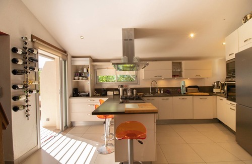 Santa Giulia Villa | Villa Cala D Oro with sea view, private beach, Wi-Fi and air conditioning