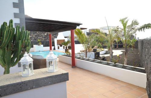 Playa Blanca House | Villa Calero