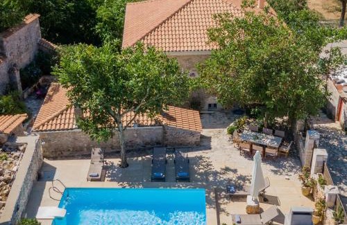 Loucha Villa | Villa Callisto- Elegant Villa with Pool