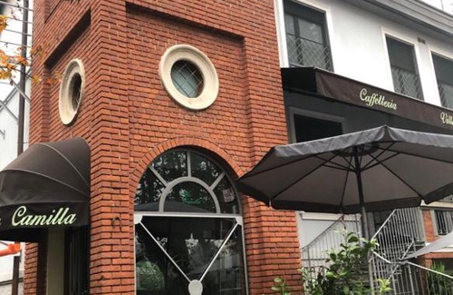 Milan House | Villa Camilla Cav 2