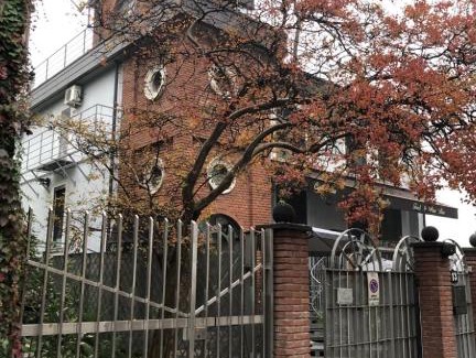 Milan House | Villa Camilla Cav 2