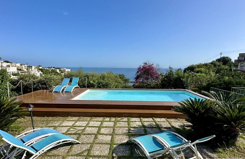 Capri Villa | Villa Capri Panoramic Pool and Garden