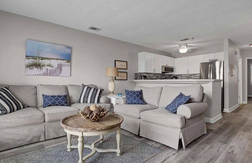 North Topsail Beach Condo | Villa Capriani 2 bed/2 bath condo in Villa Capriani