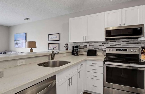 North Topsail Beach Condo | Villa Capriani 2 bed/2 bath condo in Villa Capriani