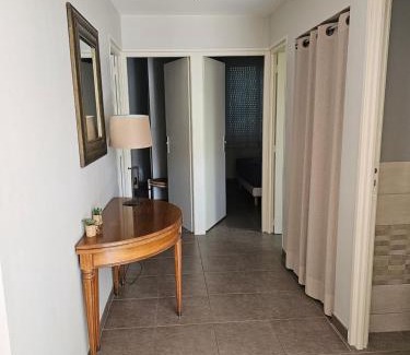 Saint-Quentin-la-Poterie House | Villa Caramel