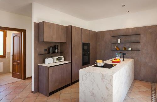 Pai Villa | Villa Carducci