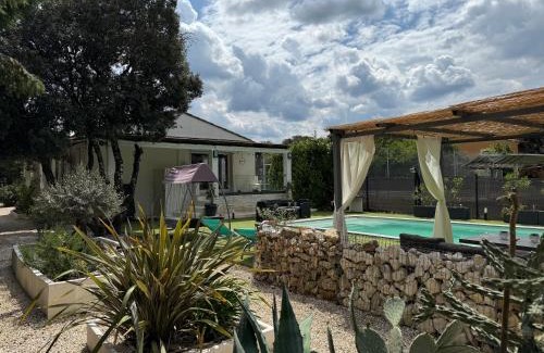 Mejannes-le-Clap Villa | Villa CarpeDiem Cévennes - piscine & terrain tennis