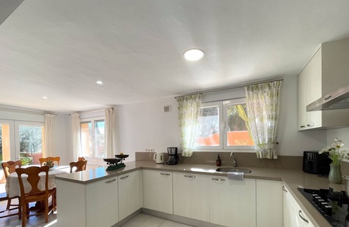 Moravit Villa | Villa CARRASQUETA in Moraira – 5 bedrooms, private pool, barbecue and terraces with views. 800 metres from the beach.