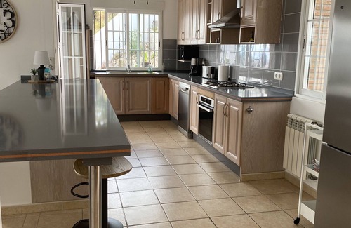 Salobrena Villa | Villa 'Casa Descansa' with Sea View, Wi-Fi and Air Conditioning