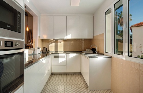 Santa Maria Maior Villa | Villa 'Casa Do Loureiro' with Sea View, Wi-Fi and Air Conditioning