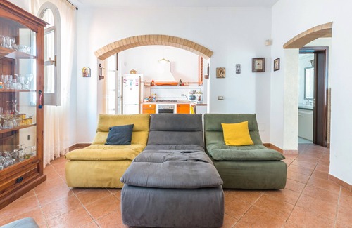 Plemmirio Villa | Villa 'Casa Vacanza Cristina' with Private Pool, Terrace & Wi-Fi