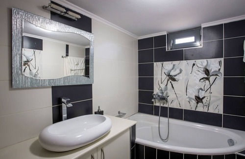 Skotino Villa | Villa Castle by Estia