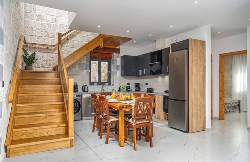 Argassi Villa | Villa Celestia Sleeps 6 with Pool