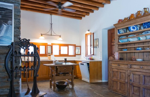 Chrisopigi Villa | Villa Celestina, a secluded villa with Aegean sea view.n