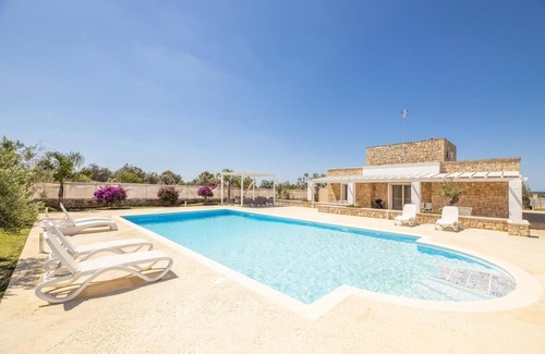 Capilungo Villa | Villa Celia, family villa