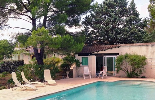 Chateauneuf-de-Gadagne House | Villa Châteauneuf-de-Gadagne, 4 bedrooms, 9 persons