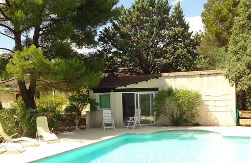 Chateauneuf-de-Gadagne House | Villa Châteauneuf-de-Gadagne, 4 bedrooms, 9 persons