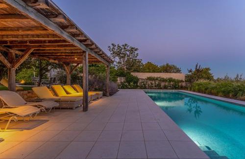 Radovani Villa | Villa Charlotte for 14 persons with 73m2 Pool in Central Istria - Daily Housekeeping & Breakfast Service